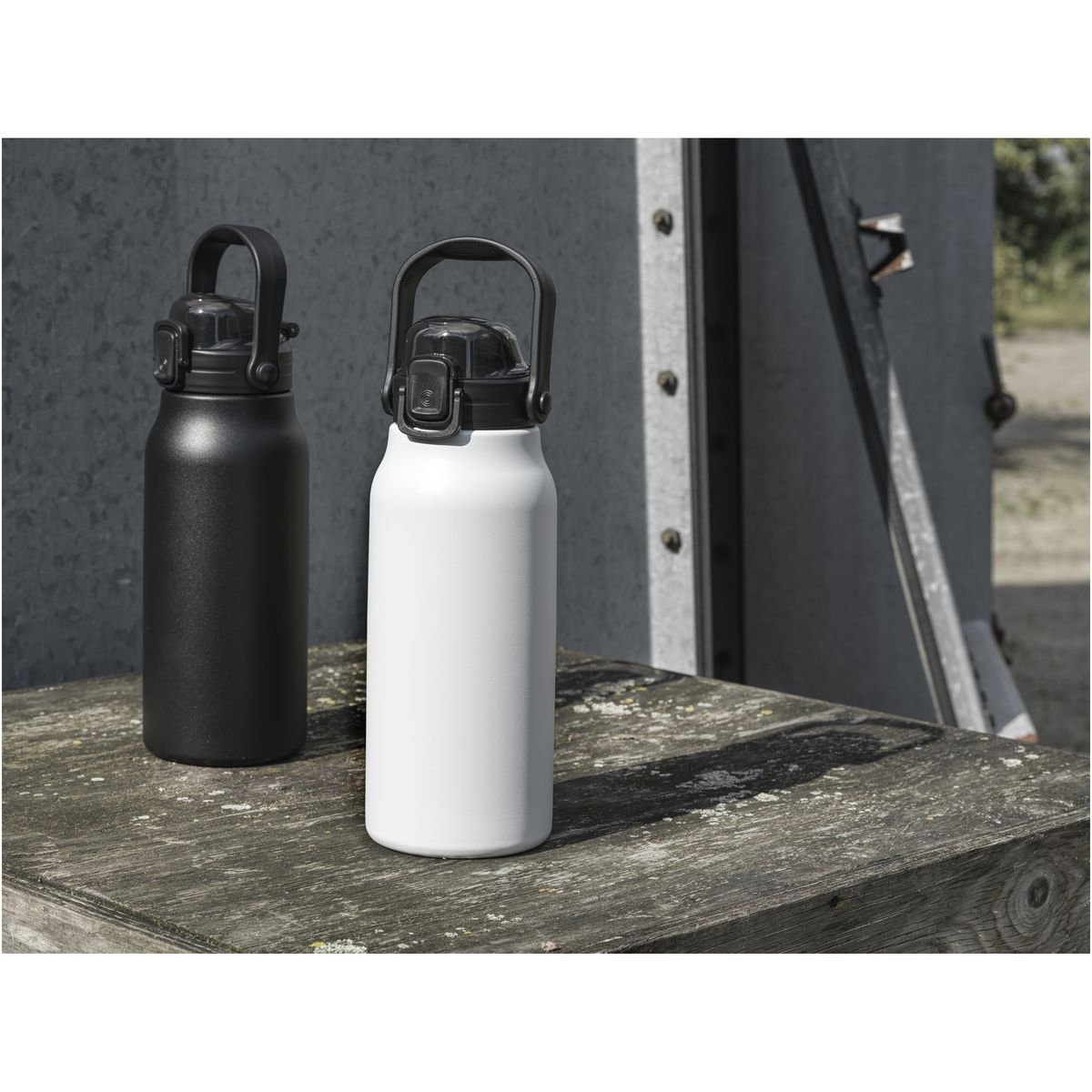 Gerecyclede RVS-thermosflessen 1,6 liter met inklapbaar handvat