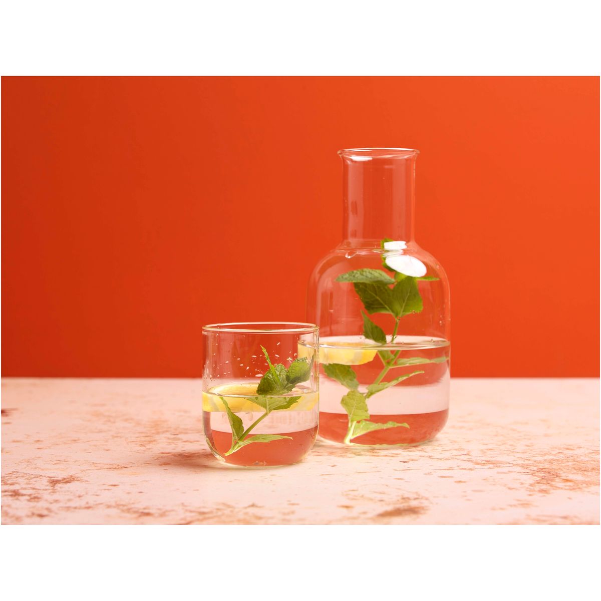 Glazen karaffen 850 ml met beker 200 ml en matte afwerking