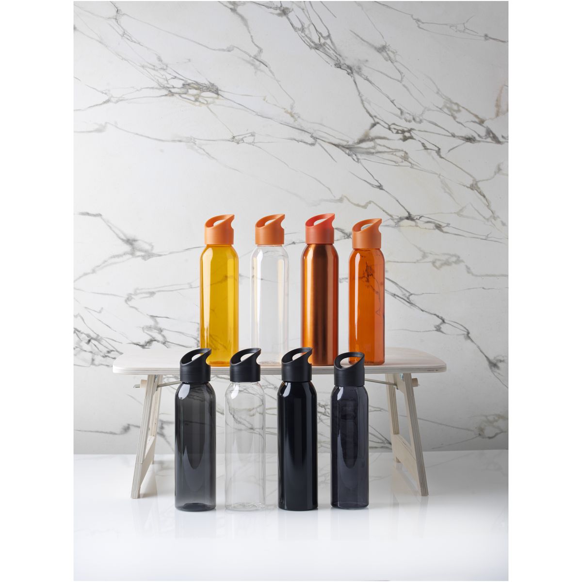 Transparante Tritan-drinkflessen 650 ml met kleuraccent en draaggreep